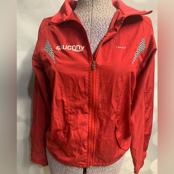 Saucony and‎ Hind collaborated jacket size small. - Picture 5 of 9